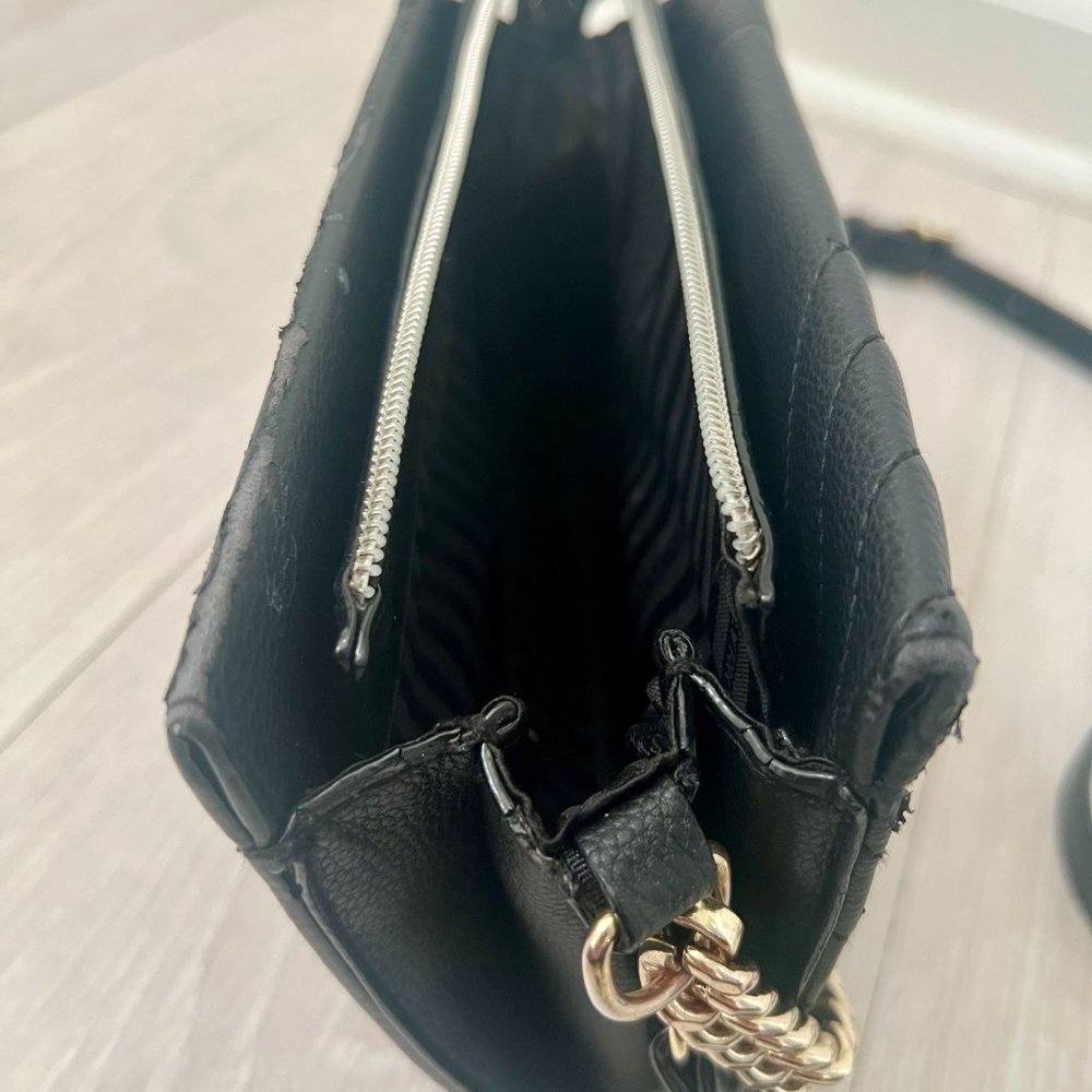 Victoria Secret Body Bag Women's V-Quilted Crossbody Black - Picture 7 of 14